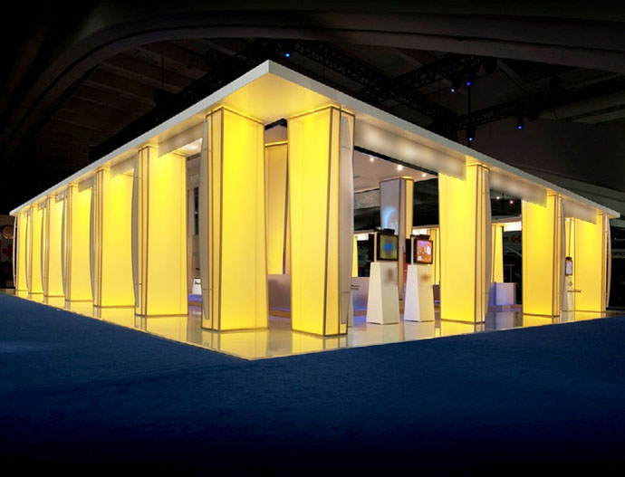 Made with a perimeter of rental Dynamics columns. Made with a perimeter of rental Dynamics columns.