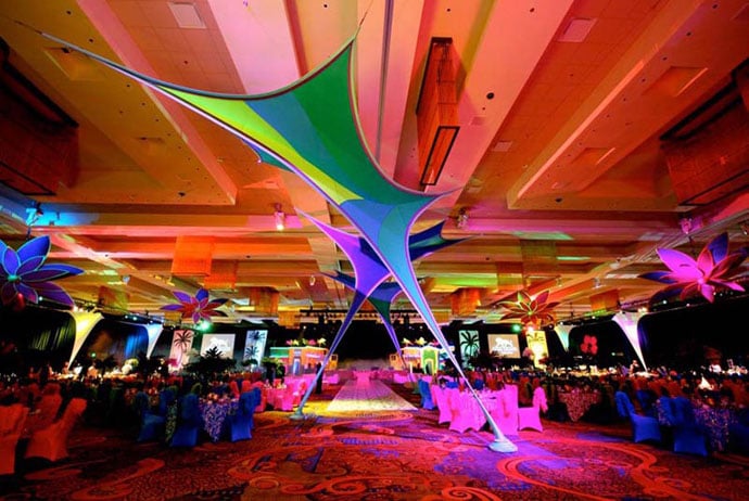 Fabric structures, ready-made, entryways, Leaflets, Client: Foxwoods Resort Casino